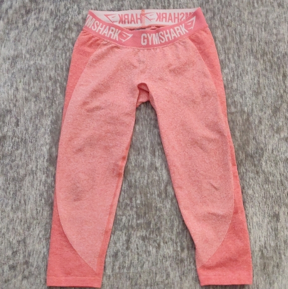 Gymshark Flex Cropped Leggings in Peach Coral - Picture 1 of 4